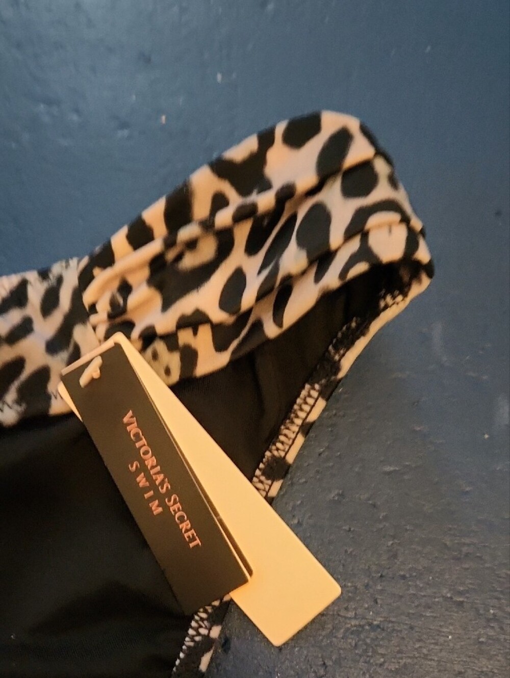Victoria's Secret Leopard Print Bikini Bottoms - Picture 4 of 6